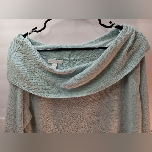 New York & Company Metallic Tunic New Years Christmas Festive Sweater Holiday - Picture 8 of 15